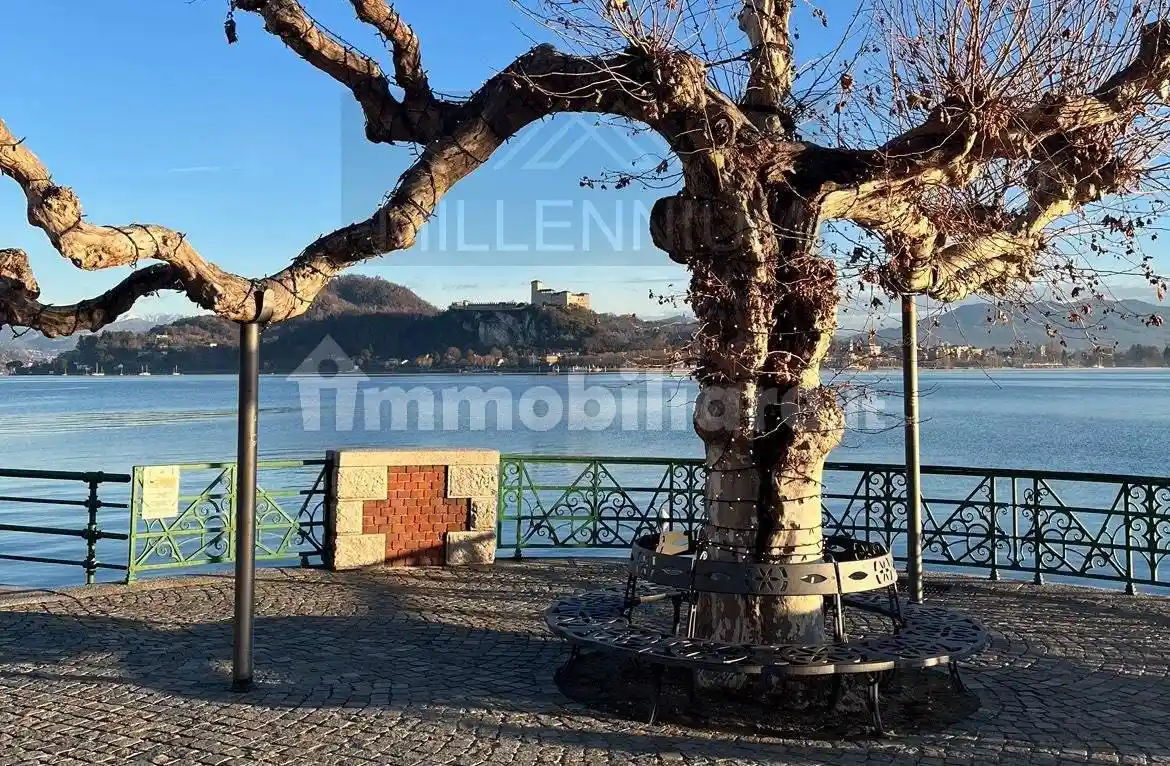 Appartamento in vendita a Arona