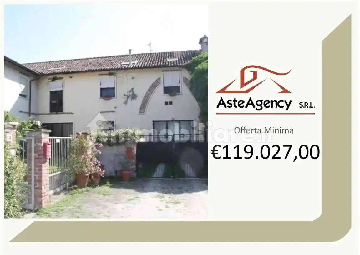 Casa indipendente in vendita a Zerbolò