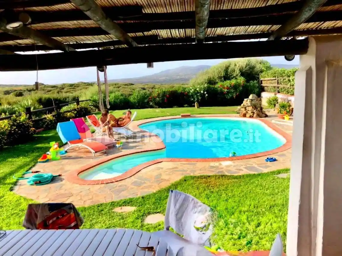 Casa indipendente in vendita a Stintino