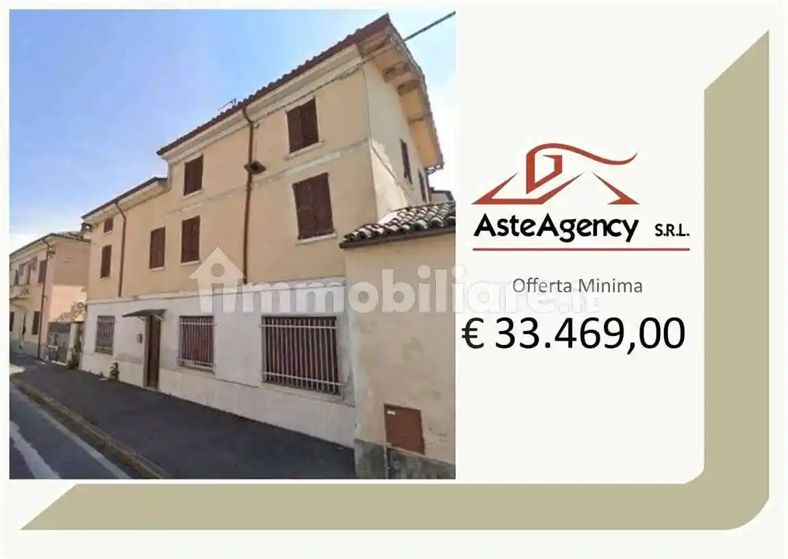 Casa indipendente in vendita a Lungavilla