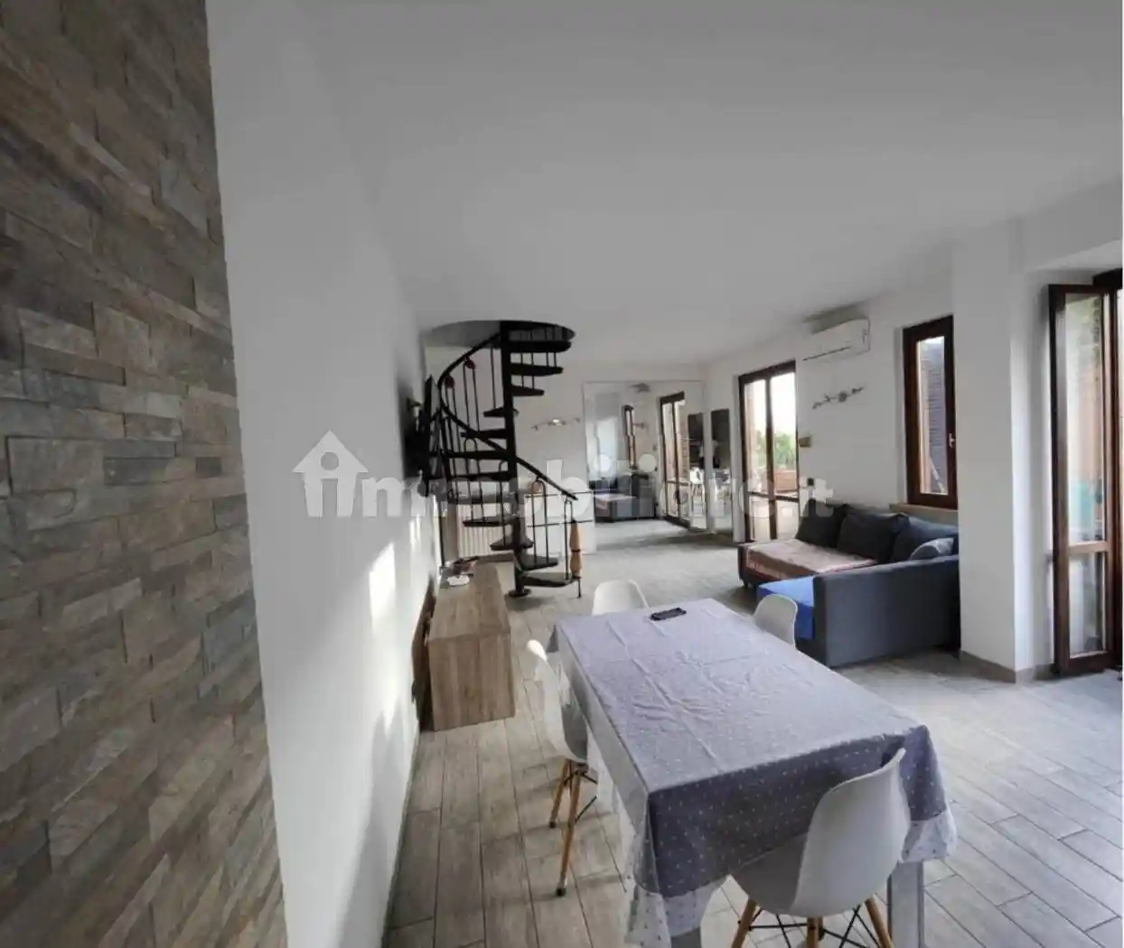 Appartamento in affitto a Monza