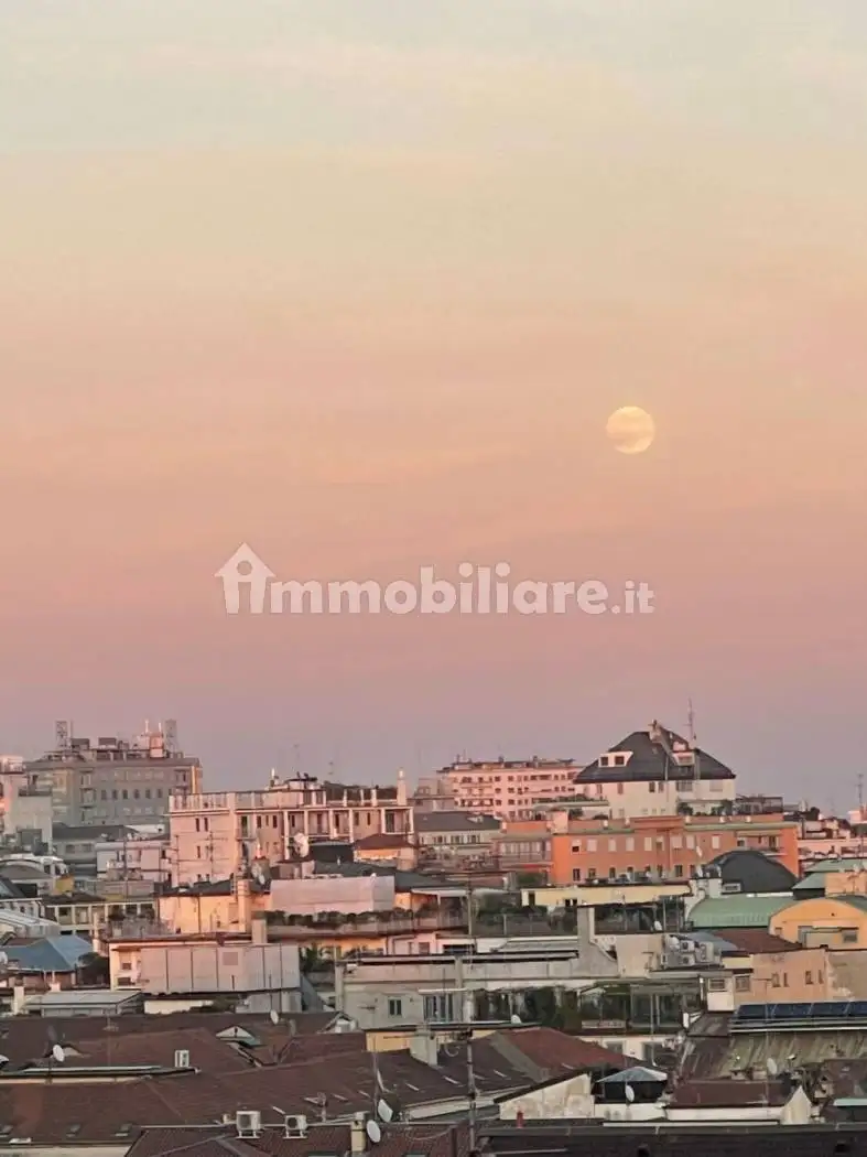 Appartamento in vendita a Milan