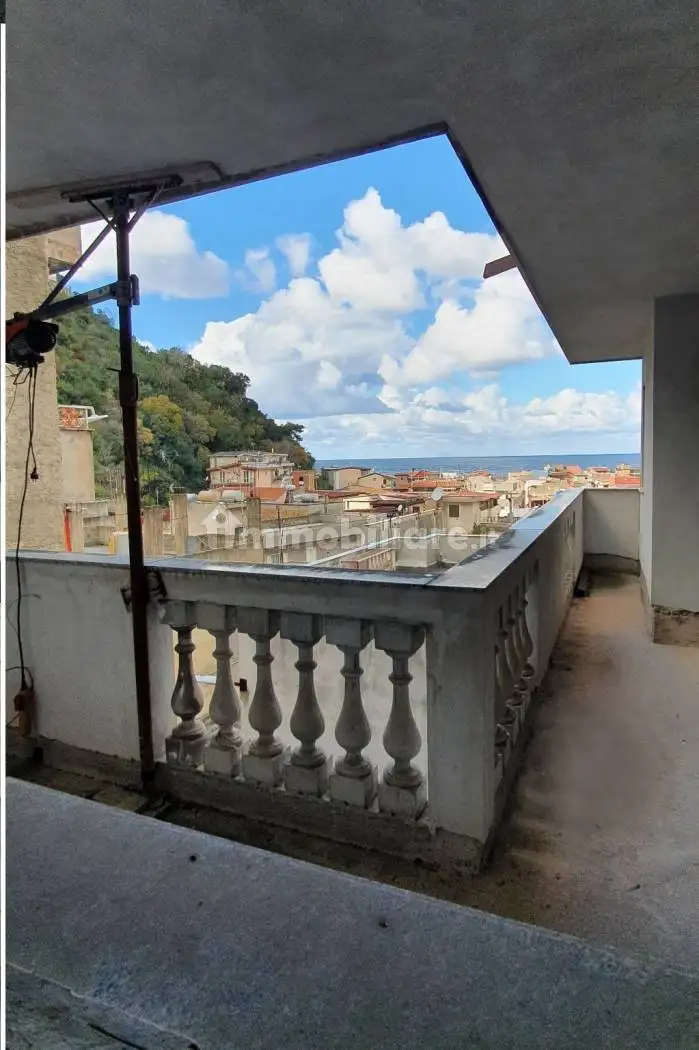 Appartamento in vendita a Bagnara Calabra