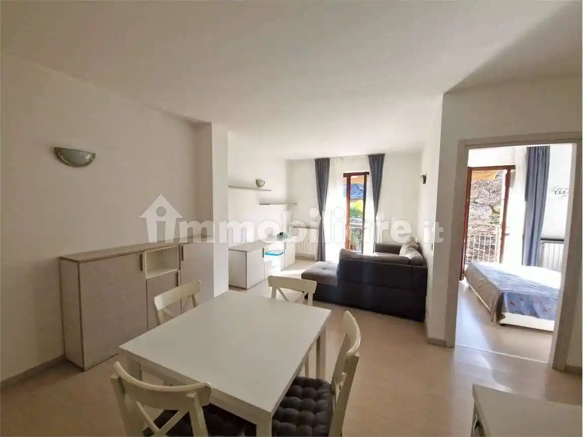 Appartamento in vendita a Laveno-Mombello