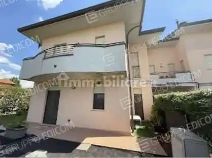 Appartamento in vendita a Dairago