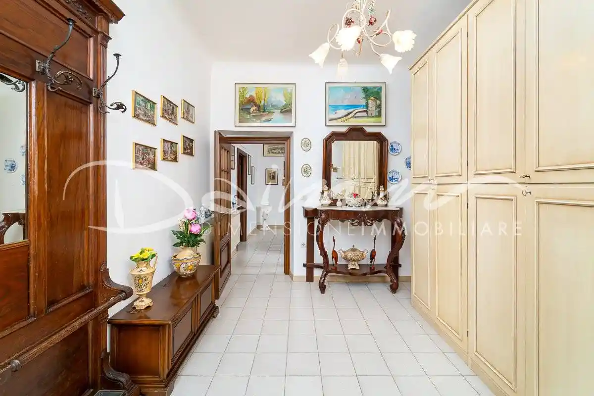 Appartamento in vendita a Genova