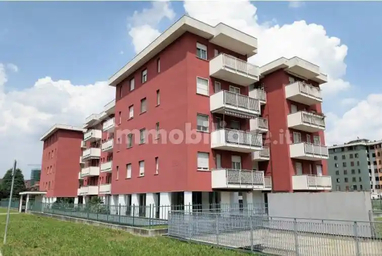 Appartamento in vendita a Garbagnate Milanese