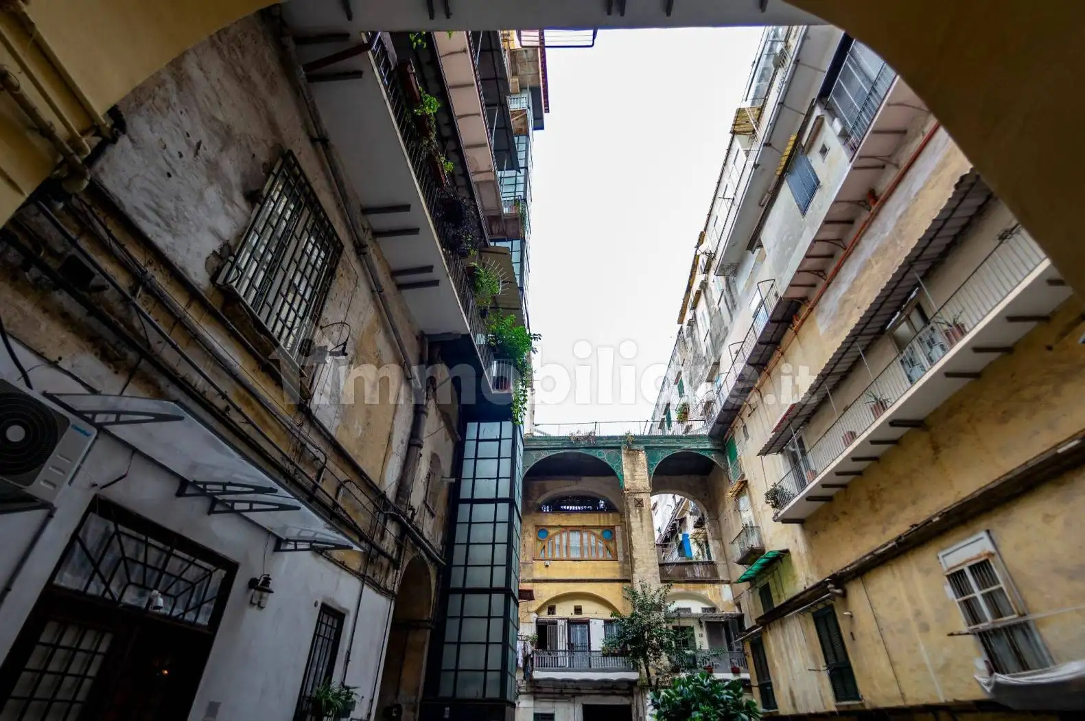 Appartamento in affitto a Napoli