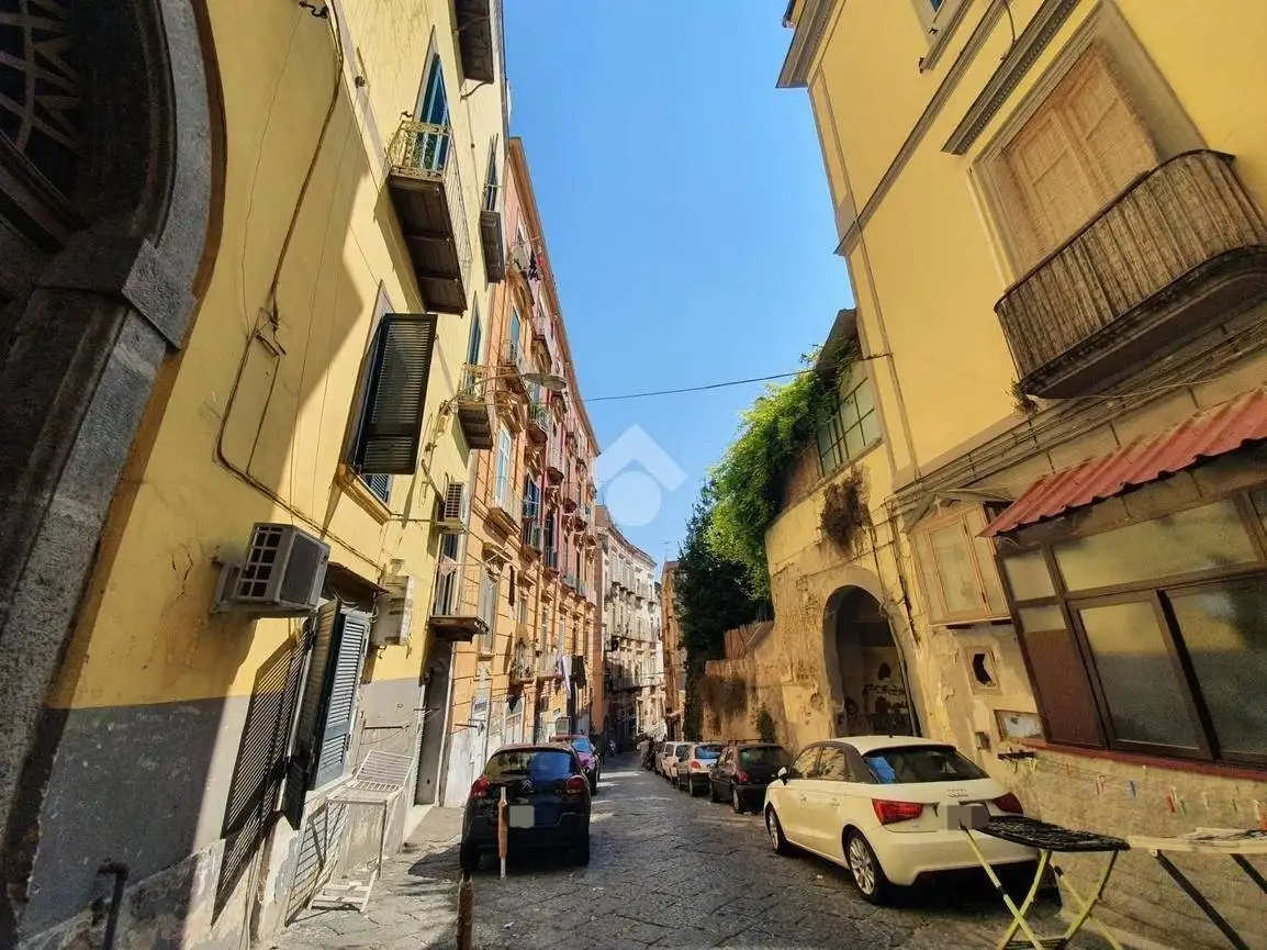 Appartamento in vendita a Napoli