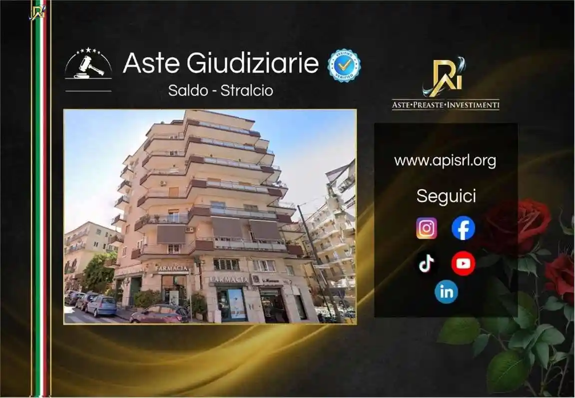 Appartamento in vendita a Napoli