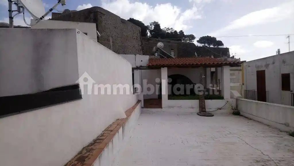 Villa in vendita a Lipari