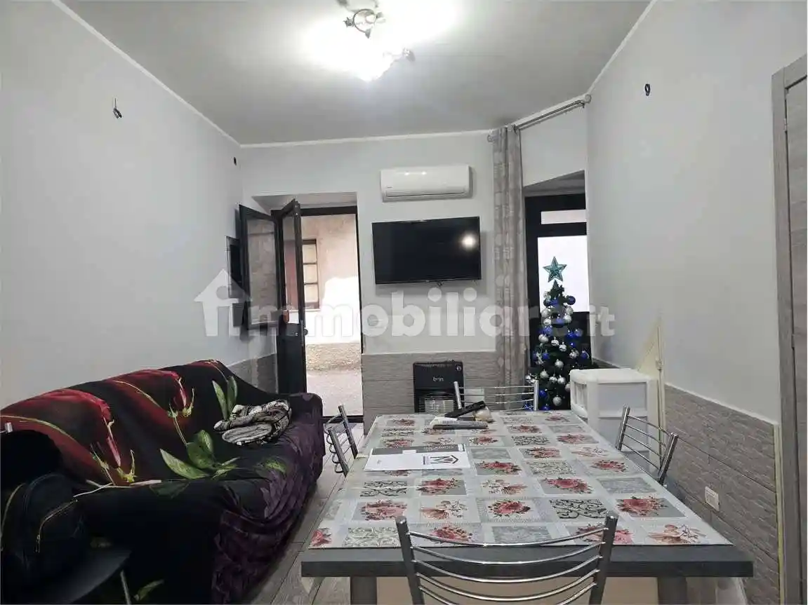 Trilocale via magenta, 52, Centro, Borgia - foto 4