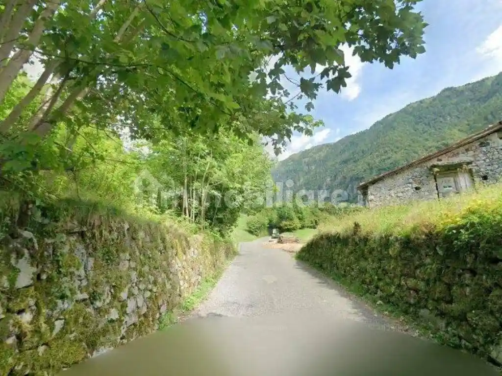 Appartamento in vendita a Oltressenda Alta