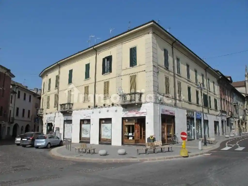 Appartamento in vendita a Cassano d'Adda