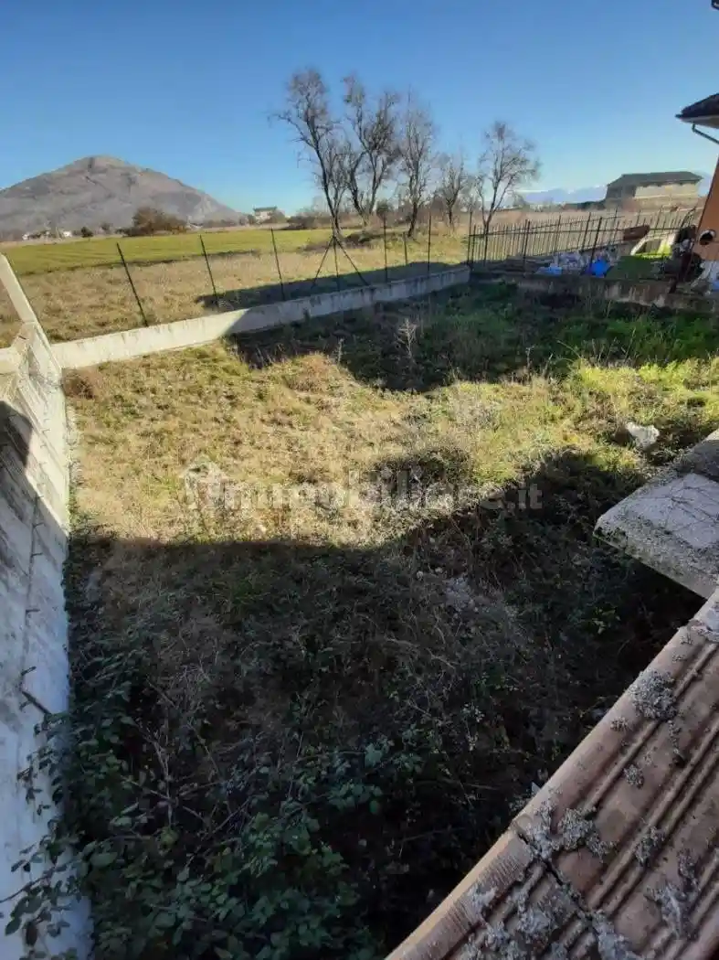 Villa bifamiliare via Renato Fucini, Centro, Avezzano - foto 5