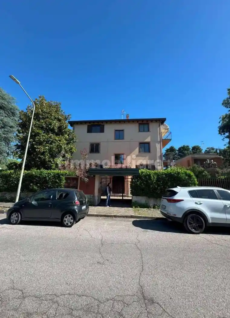 Appartamento in vendita a Trezzano sul Naviglio