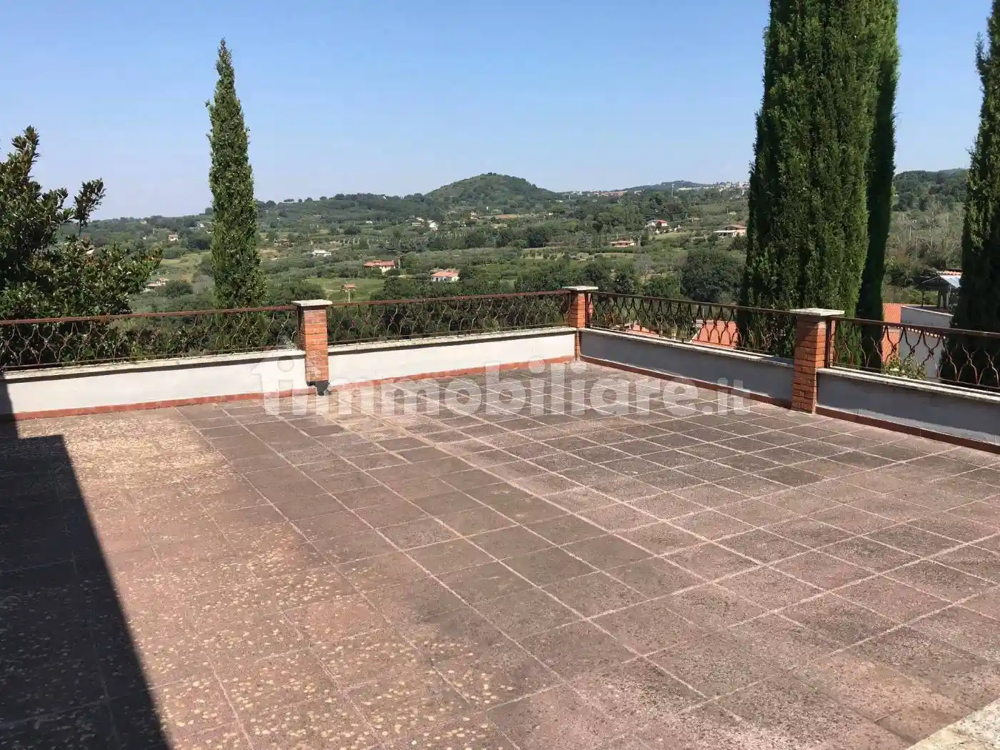 Villa in vendita a Lanuvio