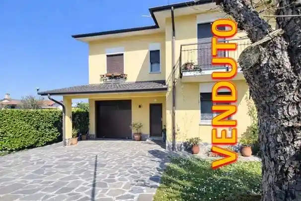 Villetta a schiera in vendita a Pandino