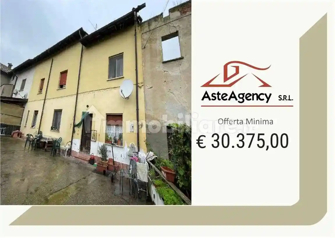 Casa indipendente in vendita a Chignolo Po