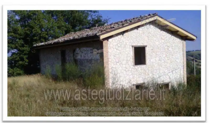 Palazzo - Stabile in vendita a Castelli