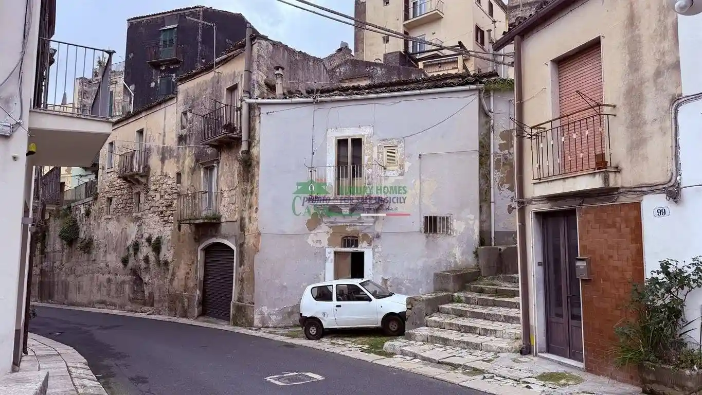 Casa indipendente in vendita a Ragusa