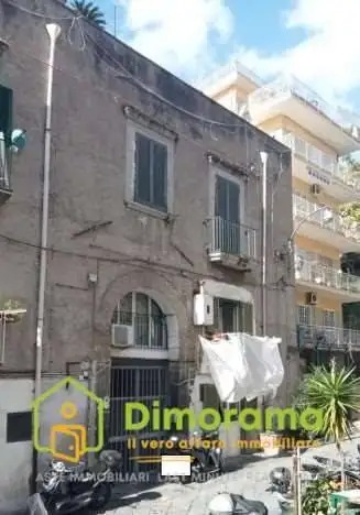 Appartamento in vendita a Napoli