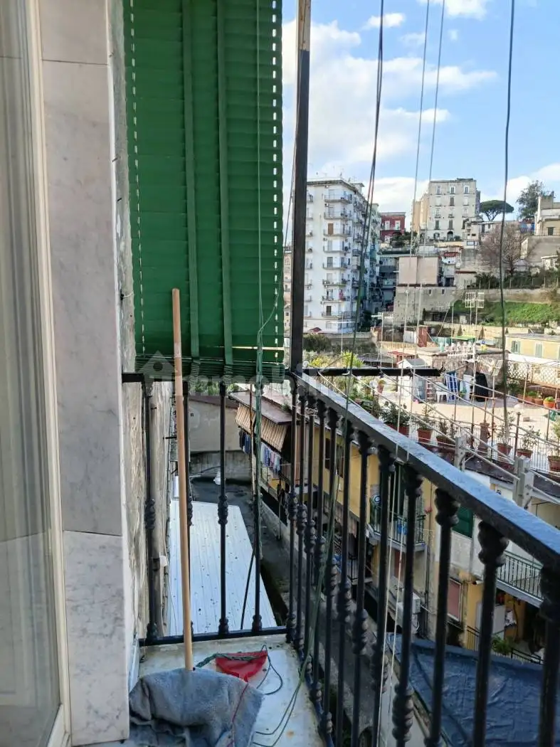 Appartamento in vendita a Napoli