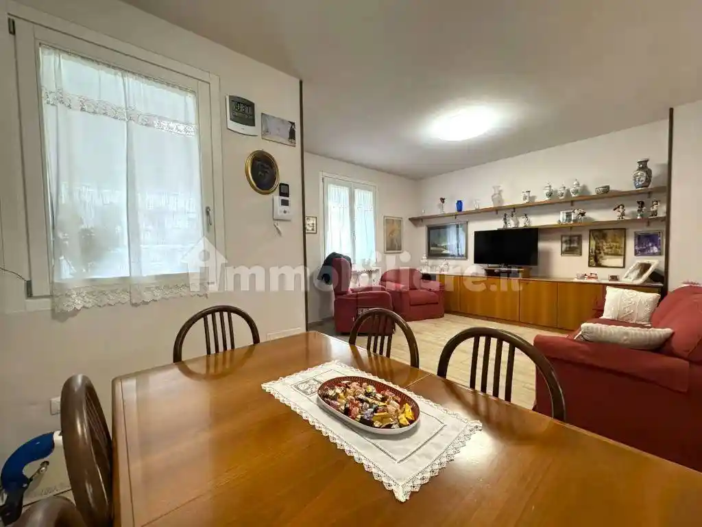 Villetta a schiera in vendita a Cologne