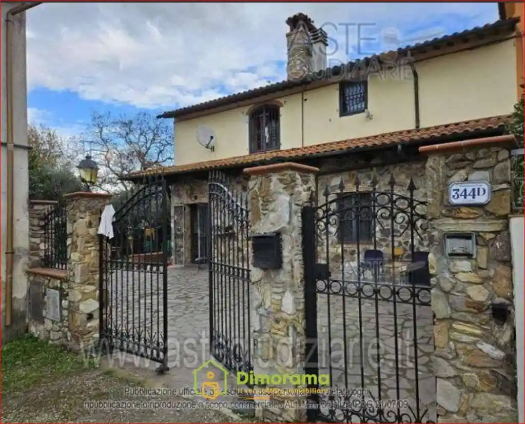 Villa in vendita a Monsummano Terme