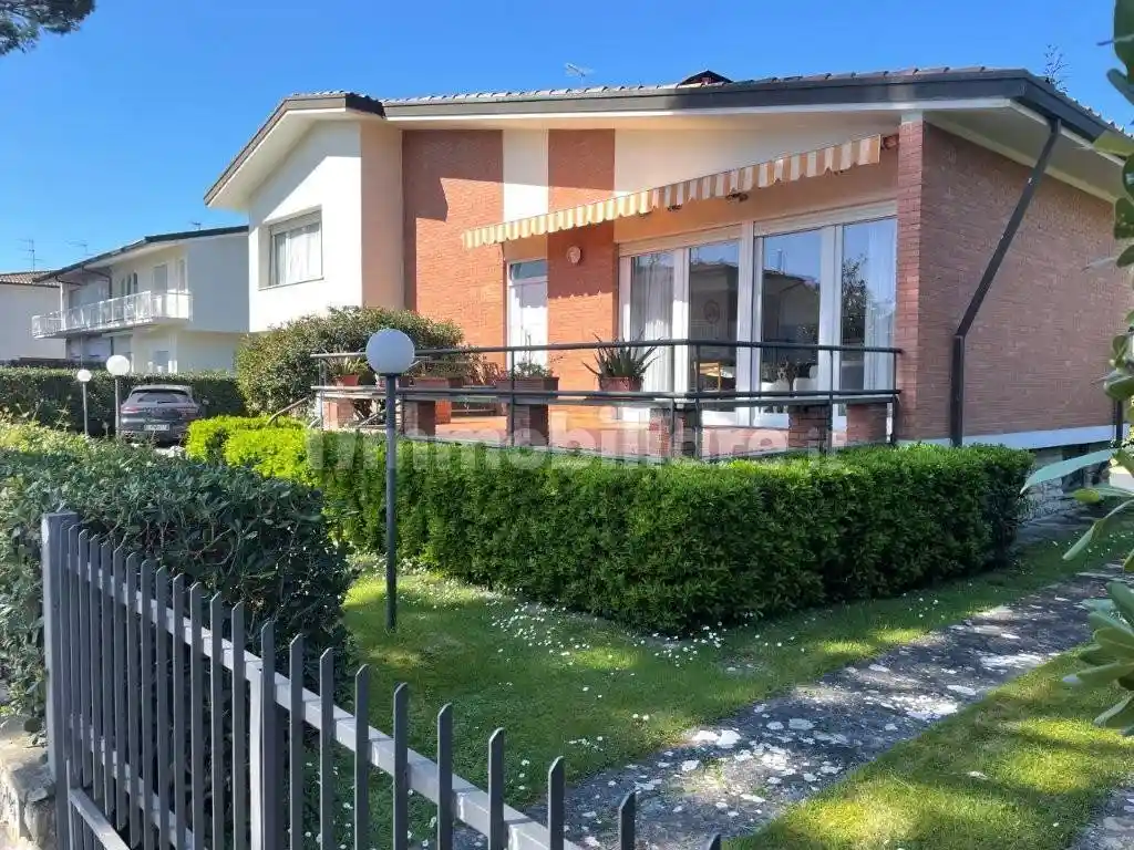 Villa in vendita a Pietrasanta