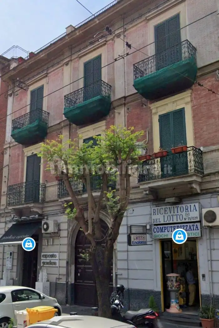 Appartamento in vendita a Napoli