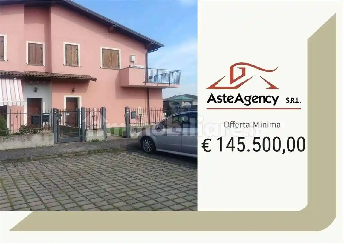 Appartamento in vendita a Pandino