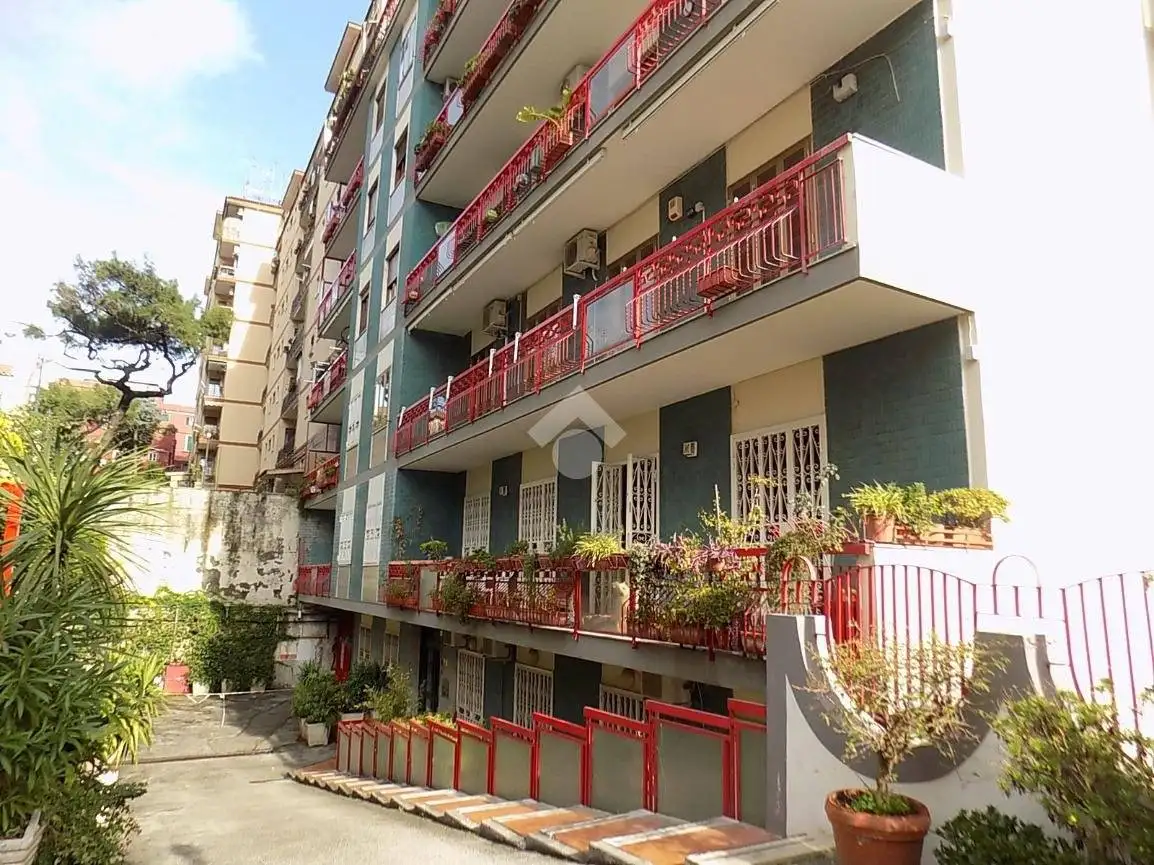 Appartamento in affitto a Napoli