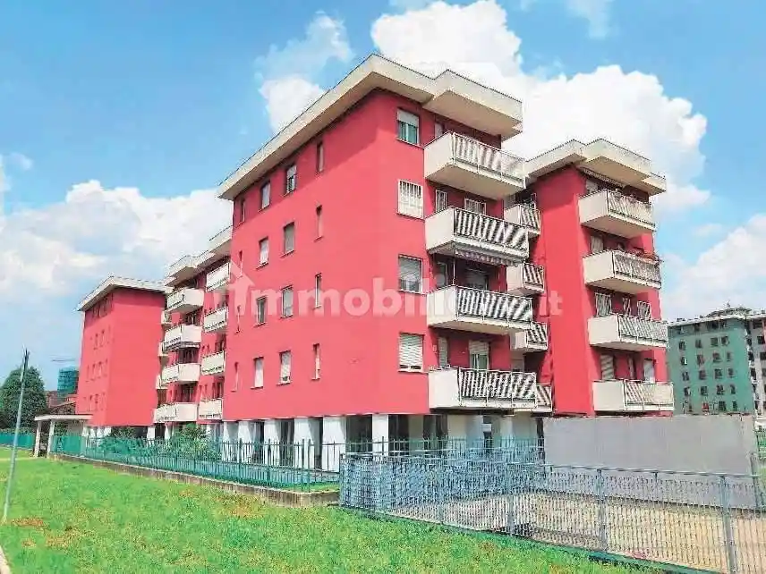 Appartamento in vendita a Garbagnate Milanese