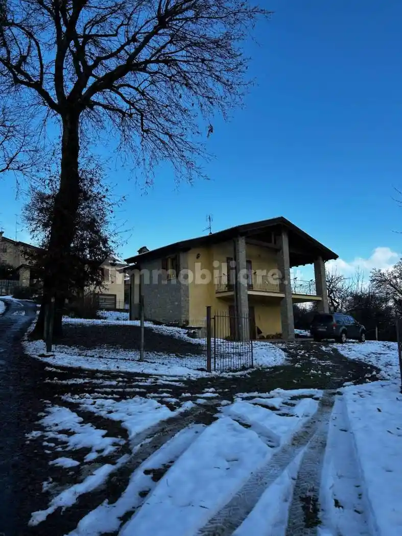 Villa in vendita a Villa Minozzo