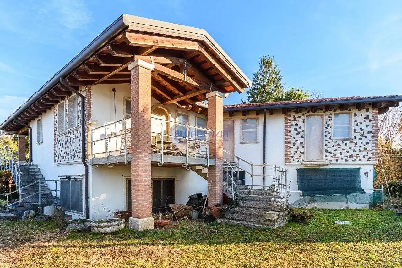 Villa in vendita a Zugliano