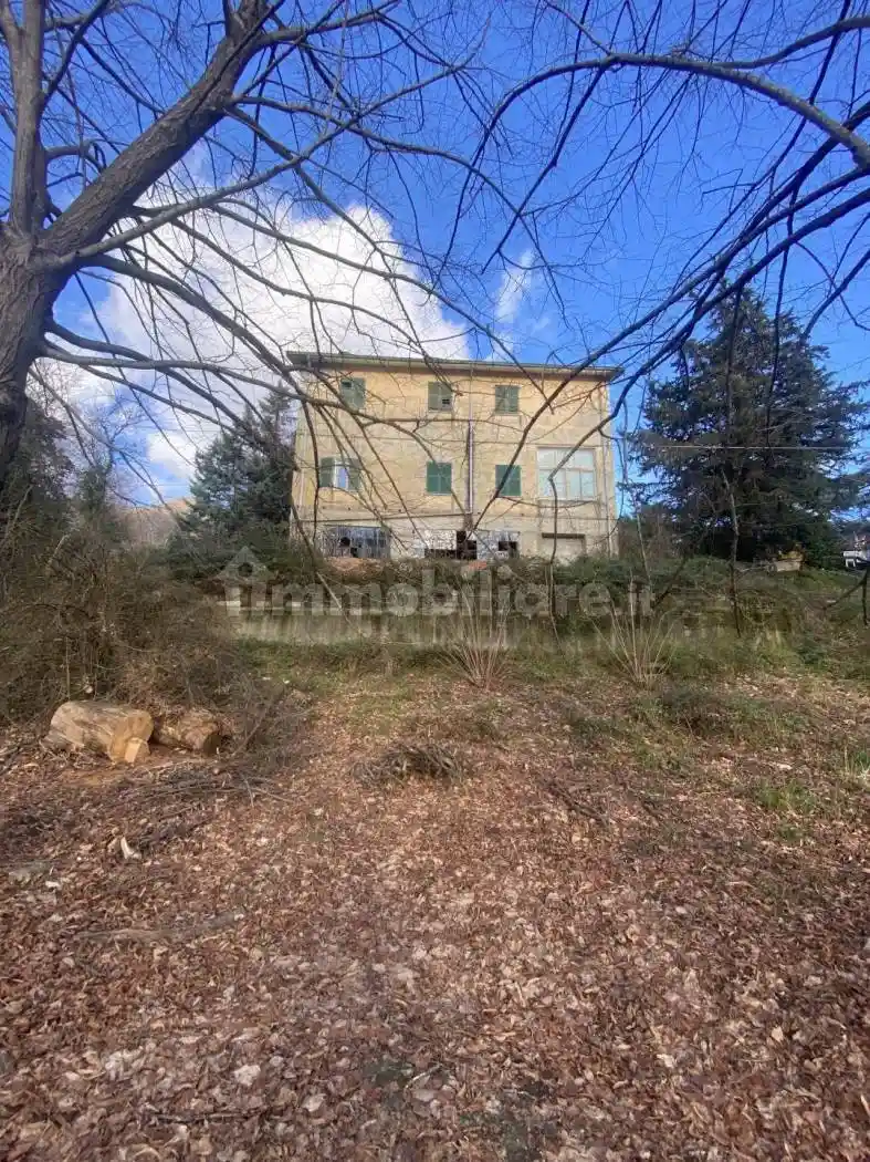 Casa indipendente in vendita a Calice al Cornoviglio