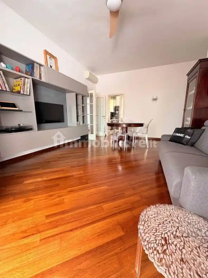 Appartamento in vendita a Livorno