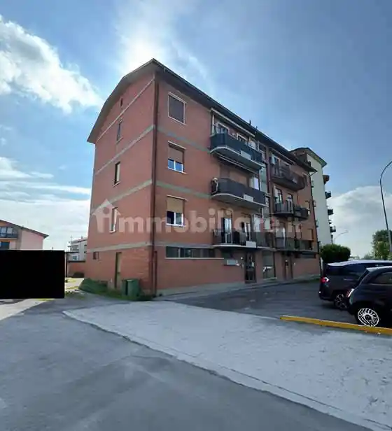 Appartamento in vendita a Cornate d'Adda