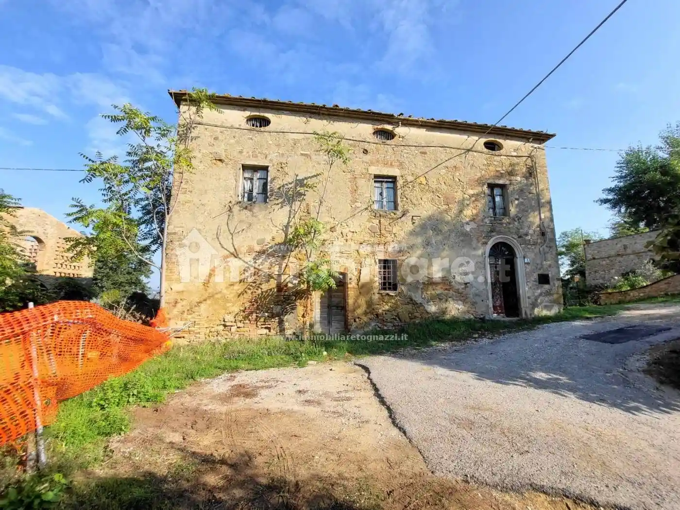Rustico - Casale in vendita a Poggibonsi