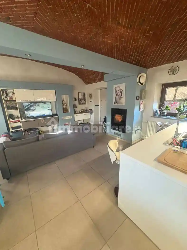 Casa indipendente in vendita a Villanova Canavese