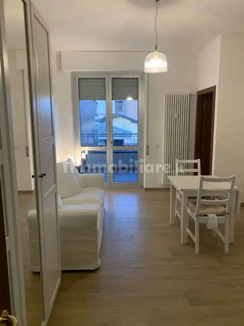 Appartamento in affitto a Saronno