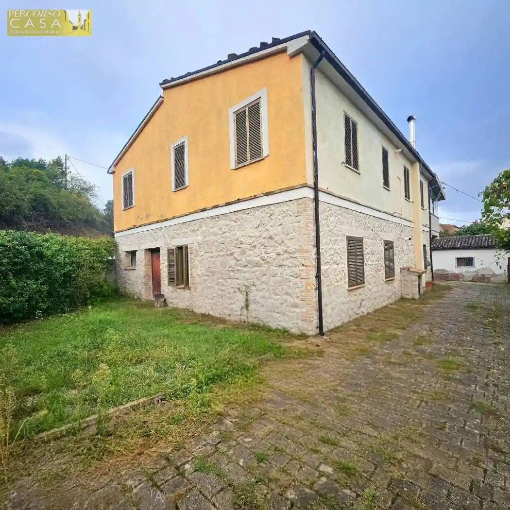 Villa bifamiliare 10 Mi  dal centro, Teramo - foto 2