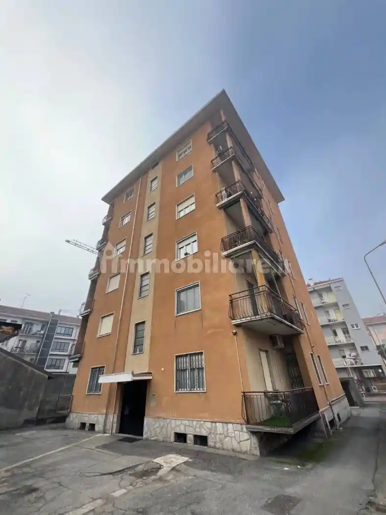 Appartamento in vendita a Novara