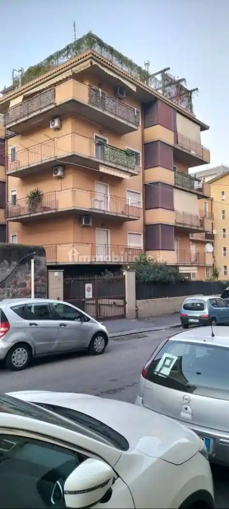 Appartamento in affitto a Catania