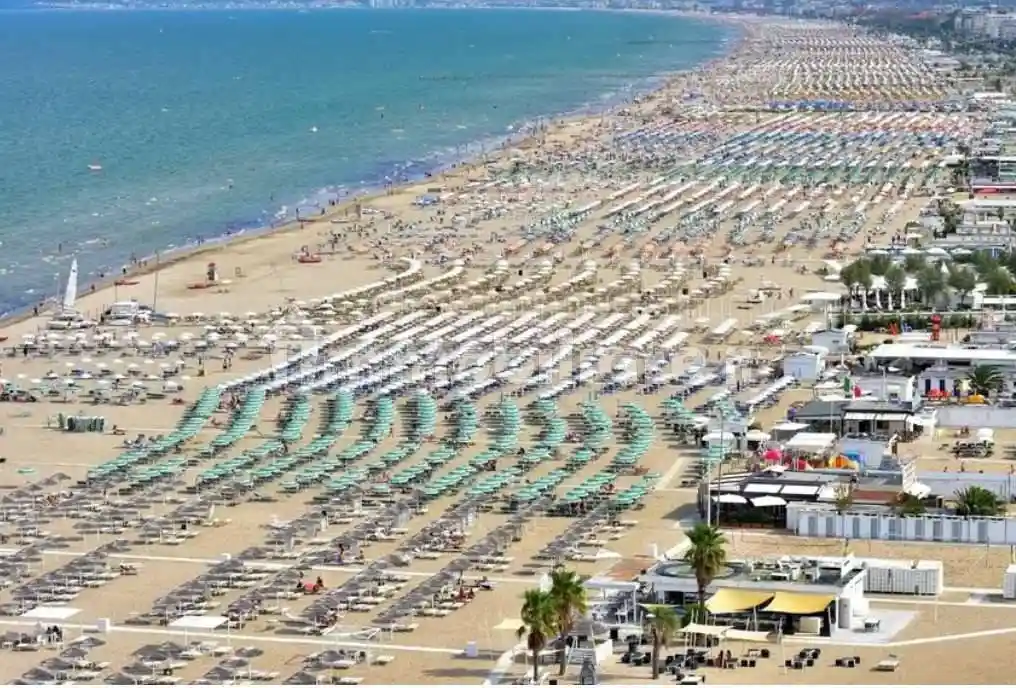 Palazzo - Edificio in vendita a Rimini