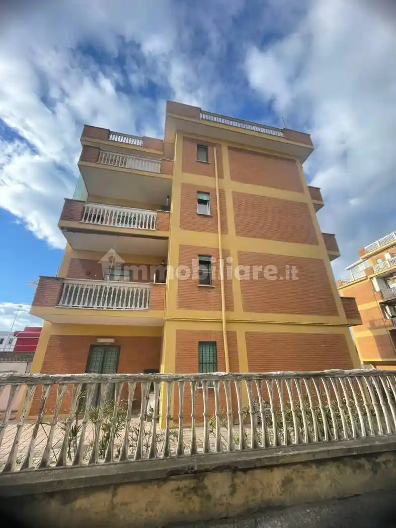 Appartamento in vendita a Pomezia