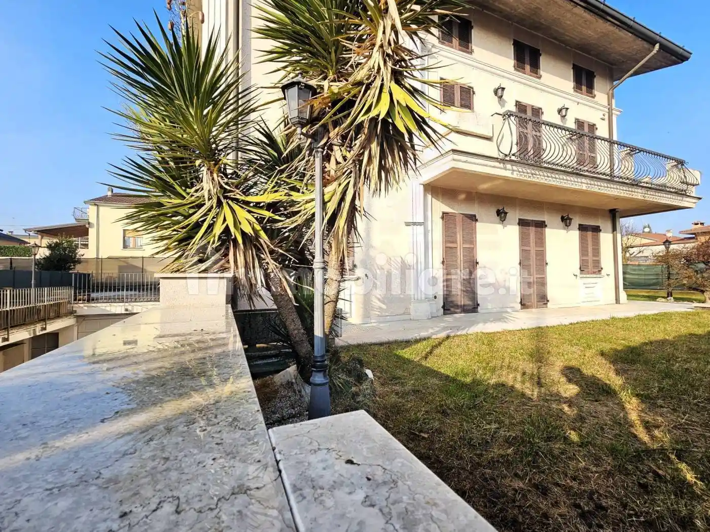 Villa in vendita a Passirano