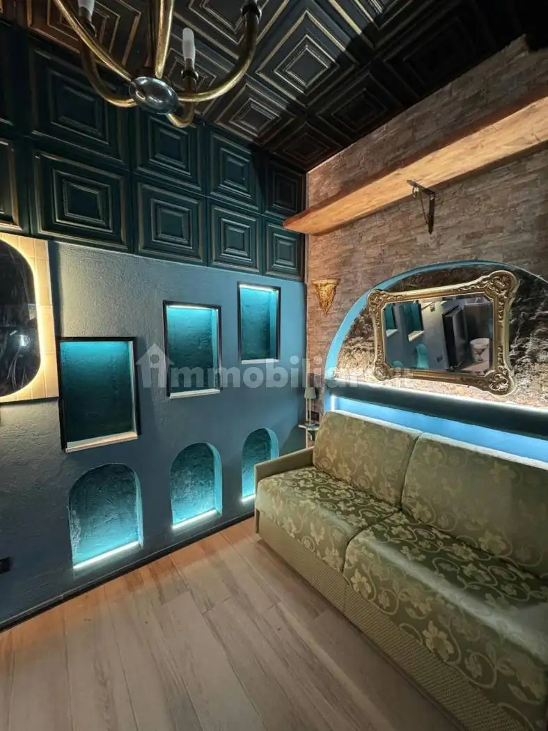 Appartamento in affitto a Napoli