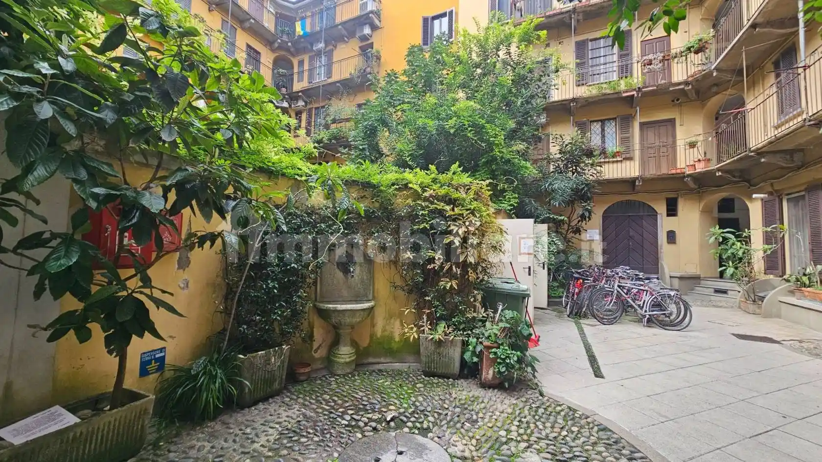 Trilocale via Pietro Custodi 10, Corso San Gottardo, Milano - foto 5